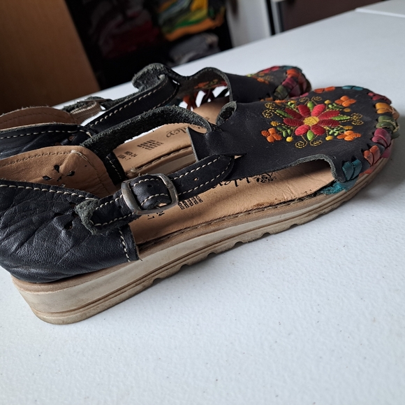 Mexican Huaraches Black Floral - Picture 5 of 5